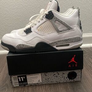 AIR JORDAN RETRO 4 WHITE CEMENT/ white fire red black tech grey/ size 11.5